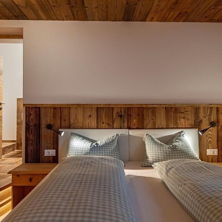 Agriturismo Apartments Tuene Ortisei Ngoại thất bức ảnh
