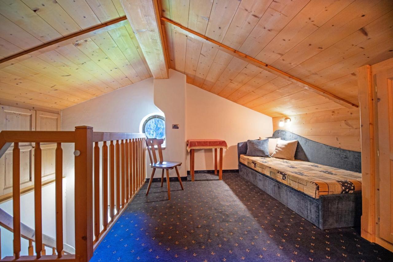 Agriturismo Apartments Tuene Ortisei Ngoại thất bức ảnh
