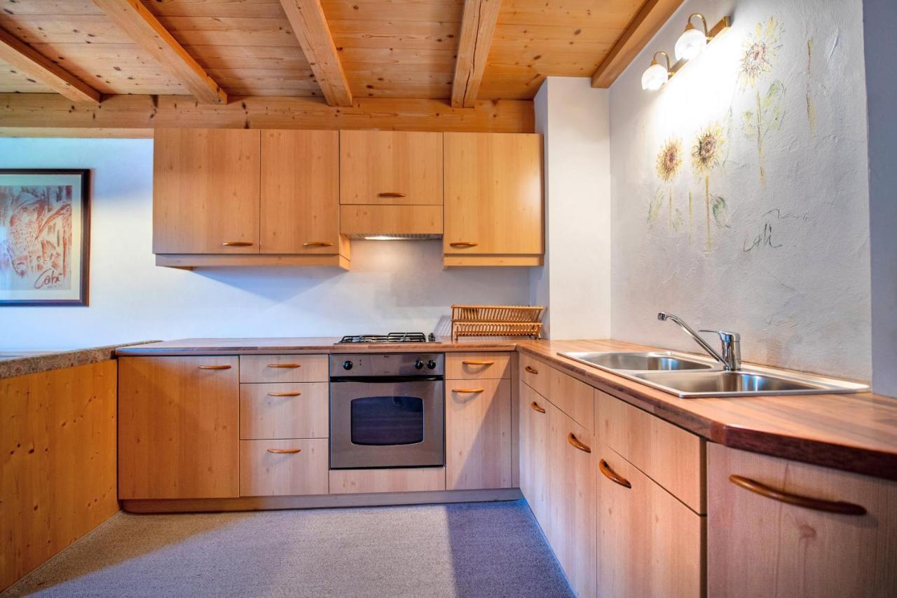 Agriturismo Apartments Tuene Ortisei Ngoại thất bức ảnh