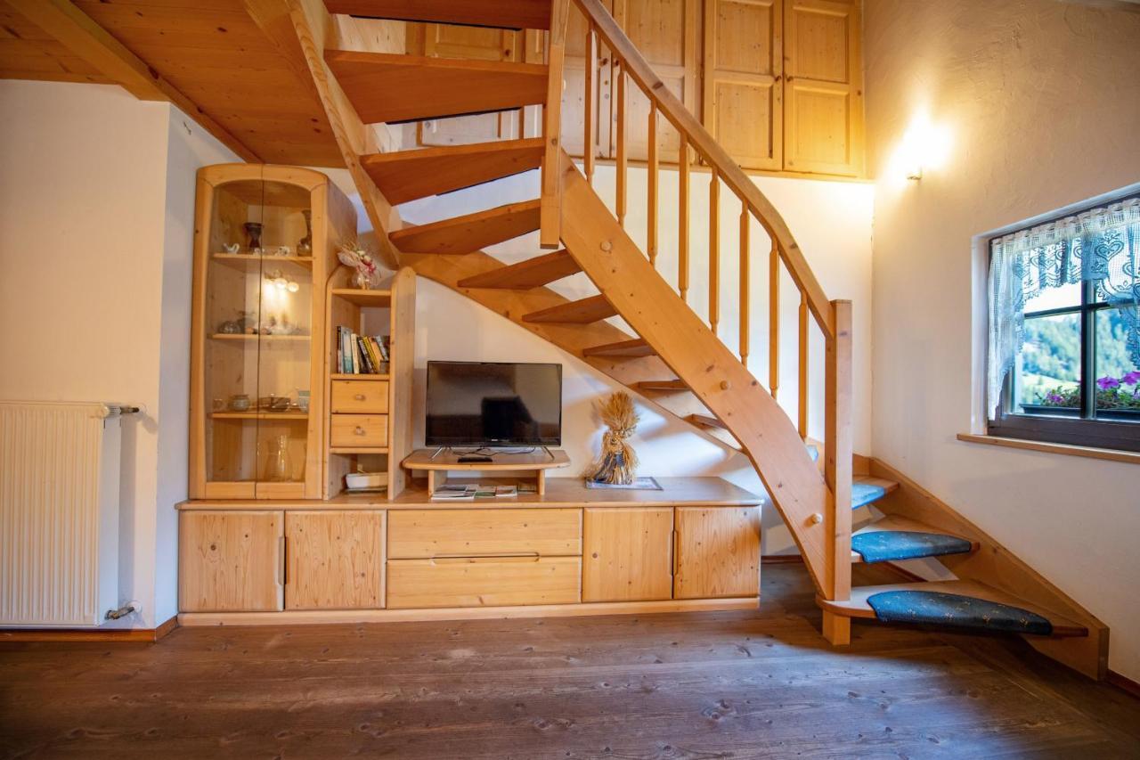 Agriturismo Apartments Tuene Ortisei Ngoại thất bức ảnh